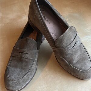 Women’s Classic Loafers by Clarks ~ Gray/Green ~ Size 7.5